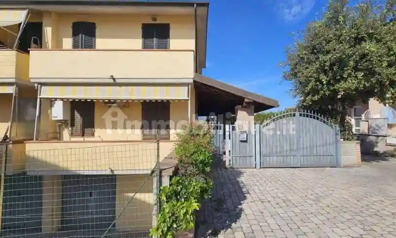 Villetta a schiera - foto 2
