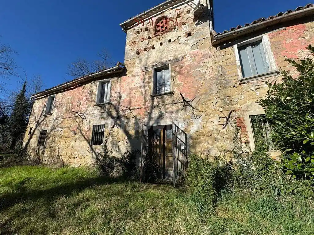 Casa indipendente in vendita a Tredozio