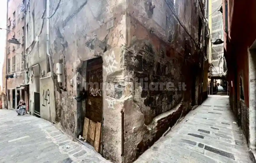 Palazzo - Edificio in vendita a Genova