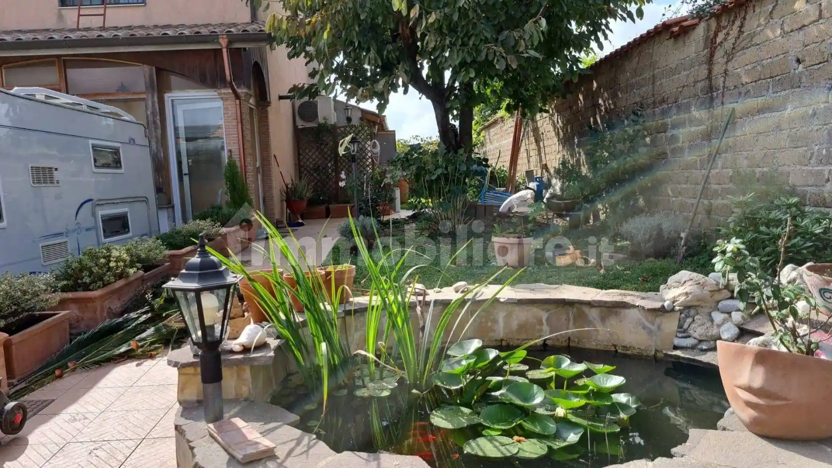Villa in vendita a Anguillara Sabazia
