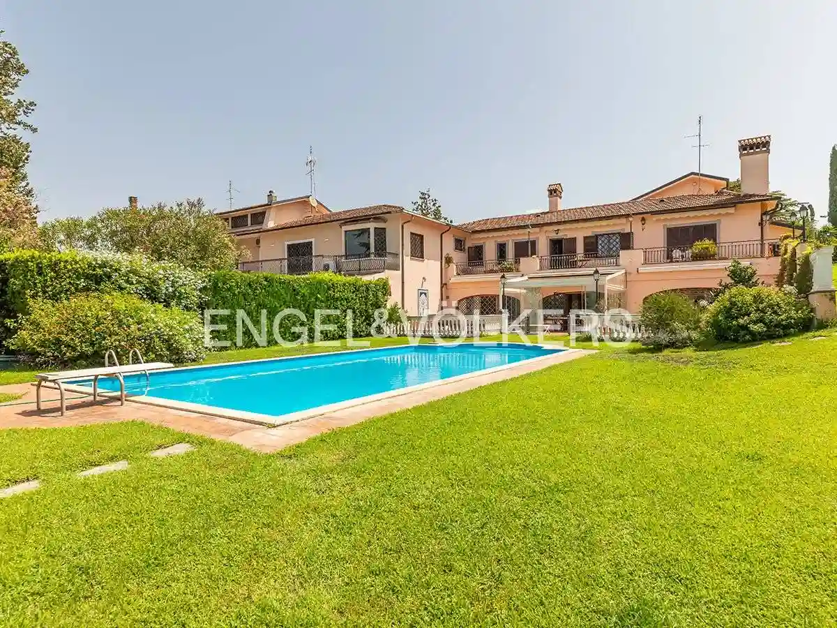 Villa - foto 2