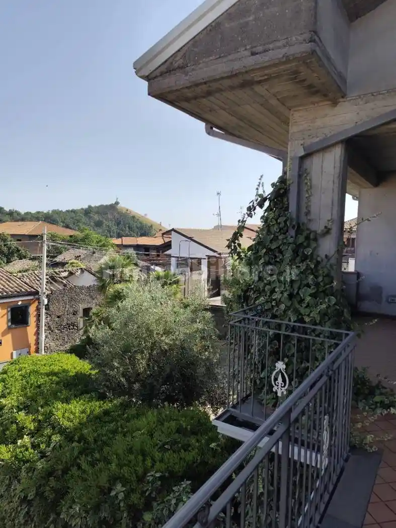 Appartamento in vendita a Nicolosi