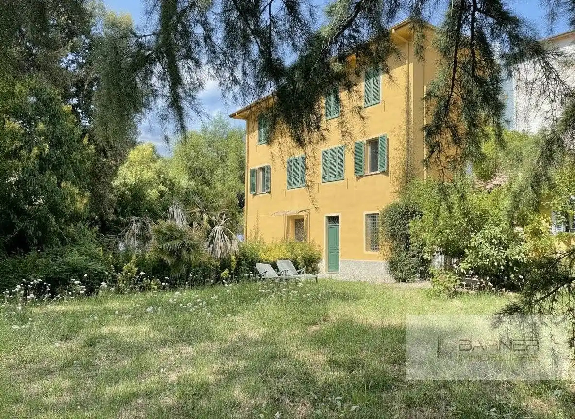 Villa in vendita a Camaiore