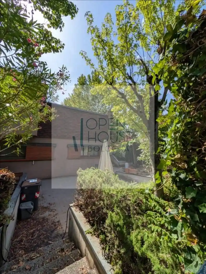 Villa in vendita a Monte San Pietro