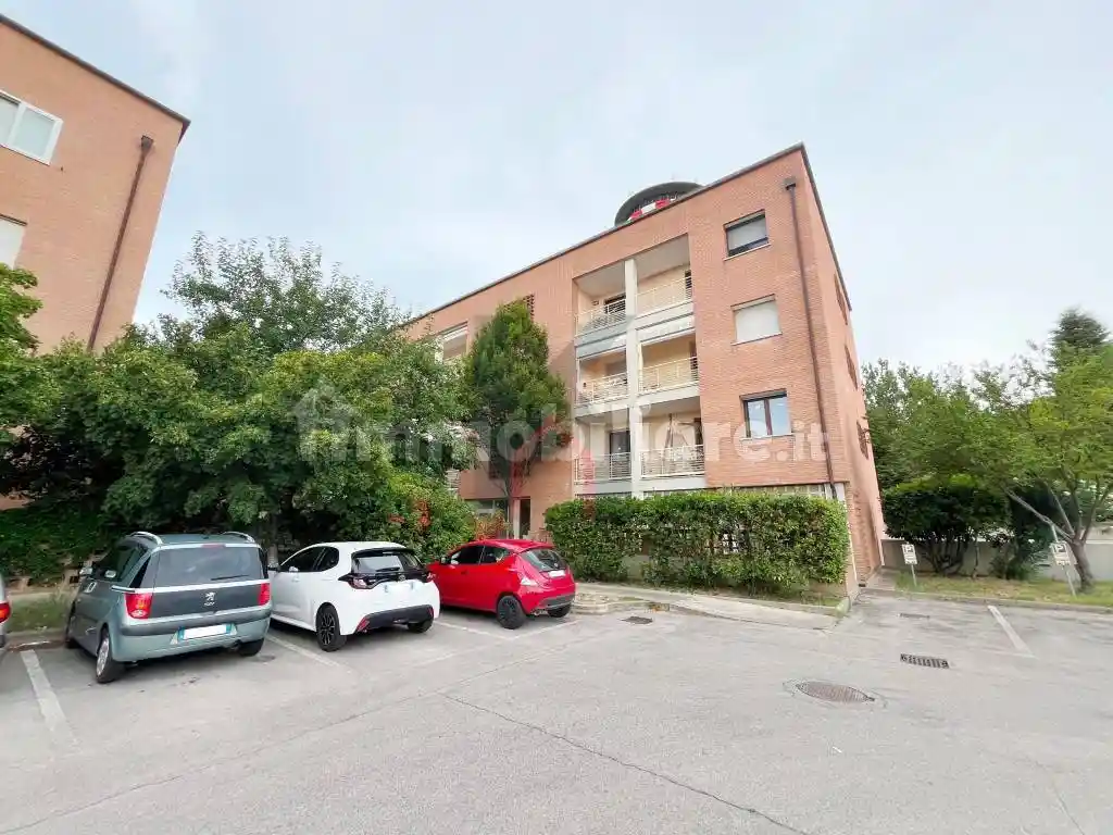 Appartamento in vendita a Forlì