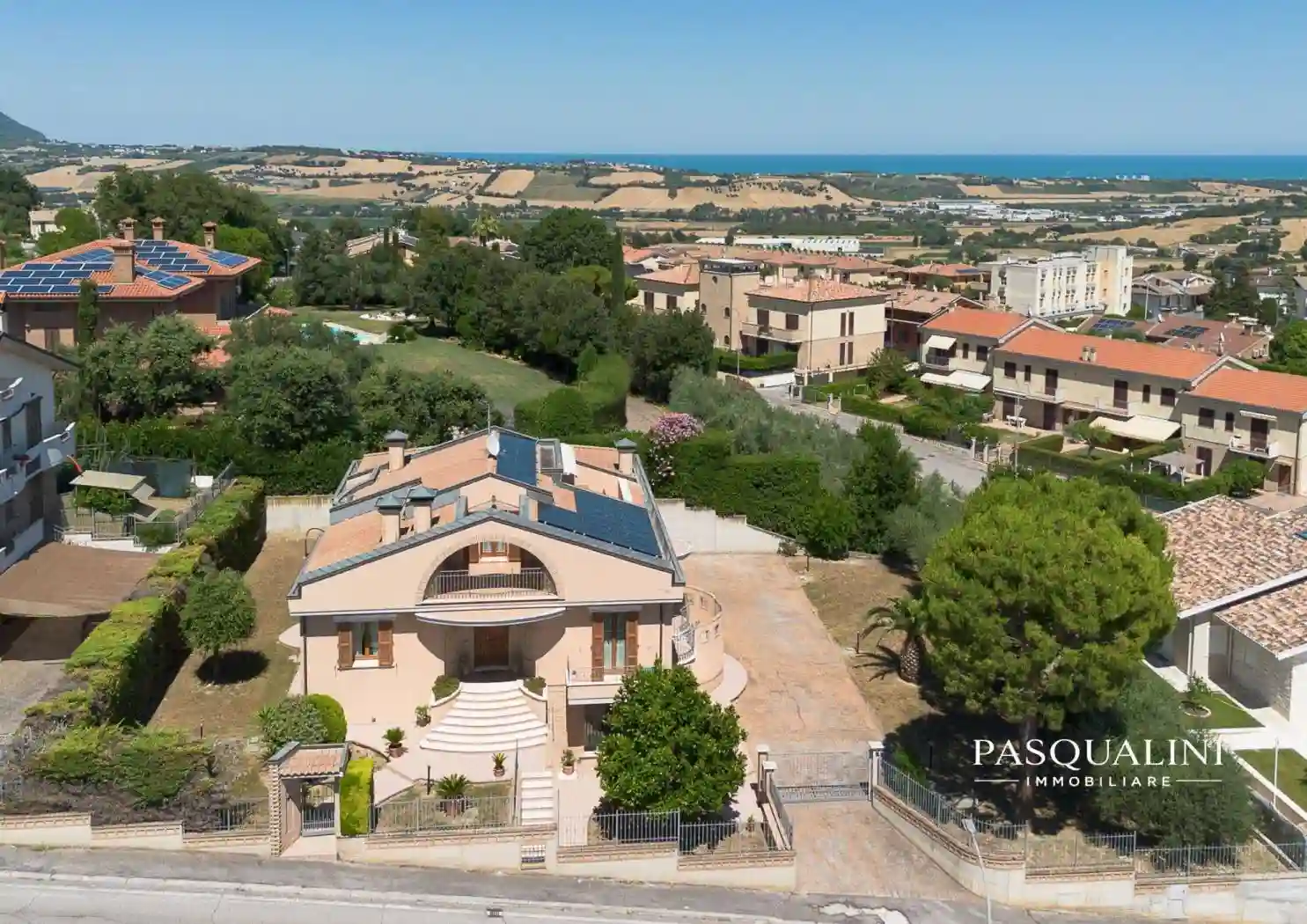 Villa - foto 2