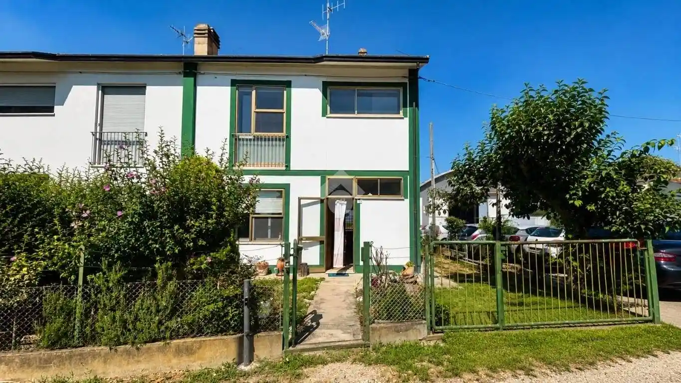 Casa indipendente in vendita a Ravenna
