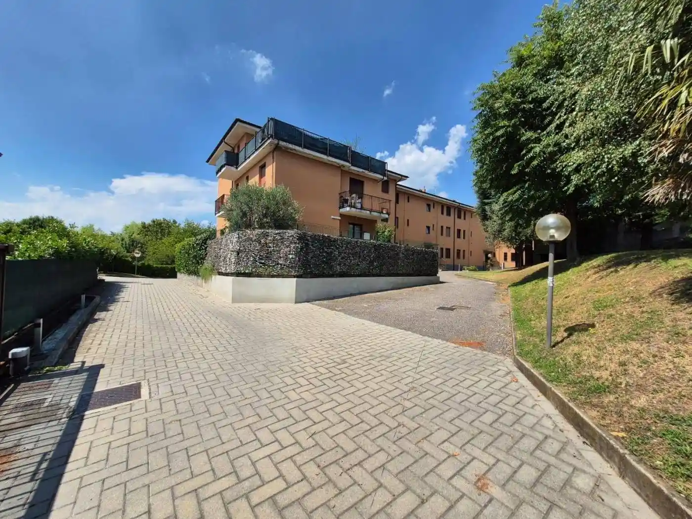 Appartamento in vendita a Arosio