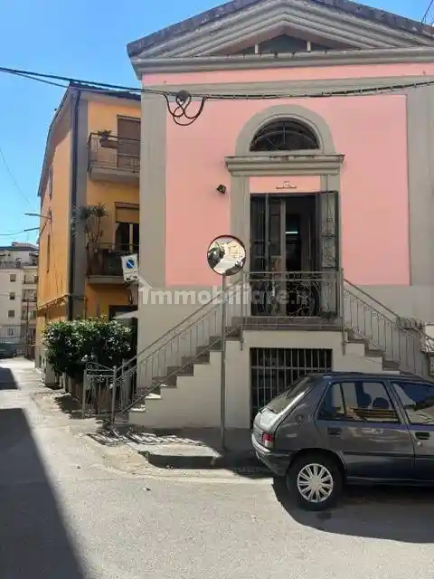 Appartamento in vendita a Salerno
