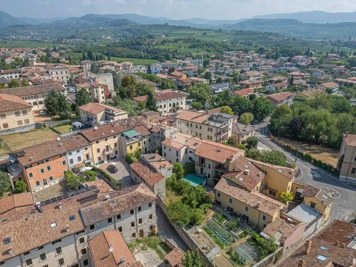 Casa indipendente in vendita a San Pietro in Cariano
