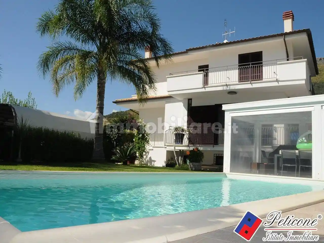Villa in vendita a Fondi