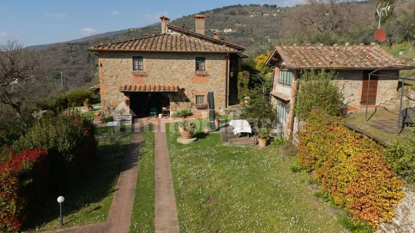 Rustico - Casale in vendita a Reggello