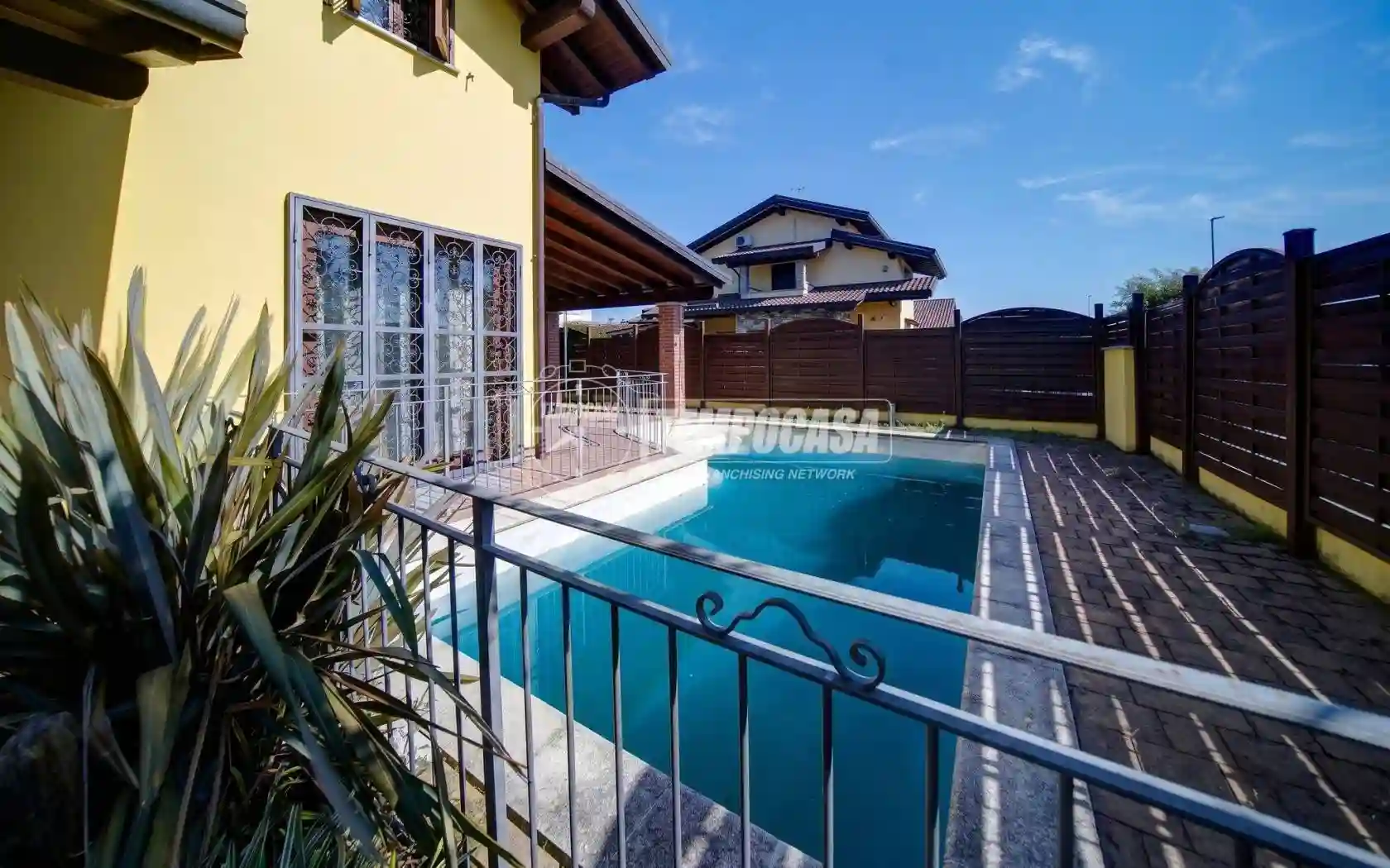 Villa - foto 2