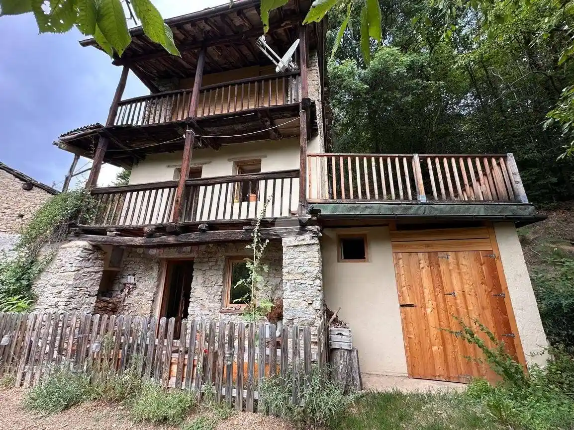 Casa indipendente in vendita a Giaveno