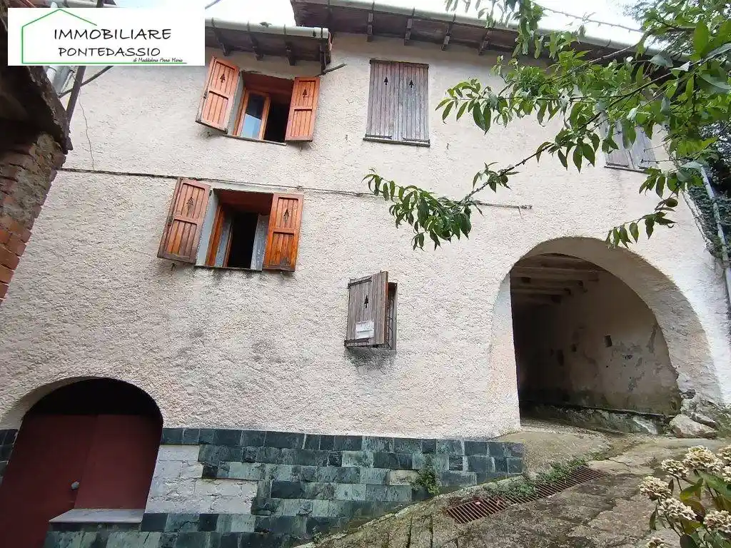Appartamento in vendita a Borgomaro