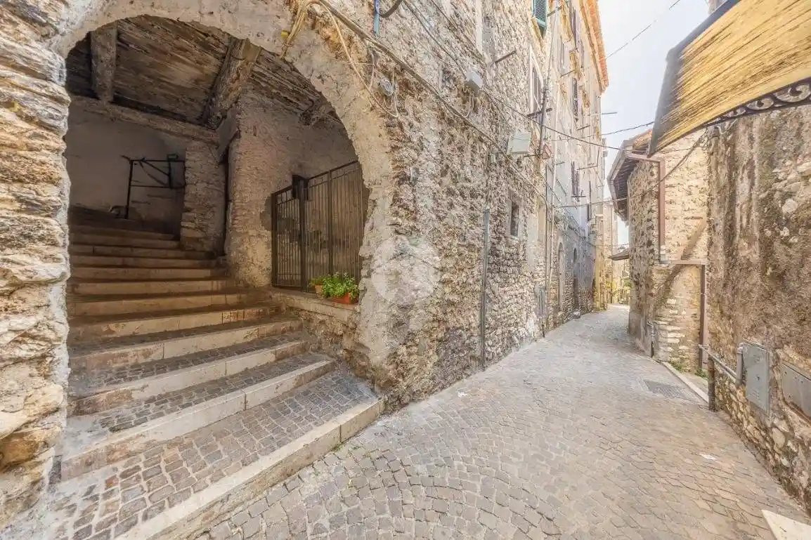 Appartamento in vendita a Guidonia Montecelio