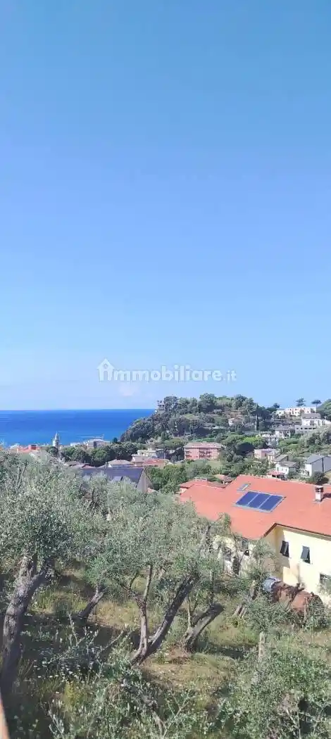 Appartamento in affitto a Moneglia