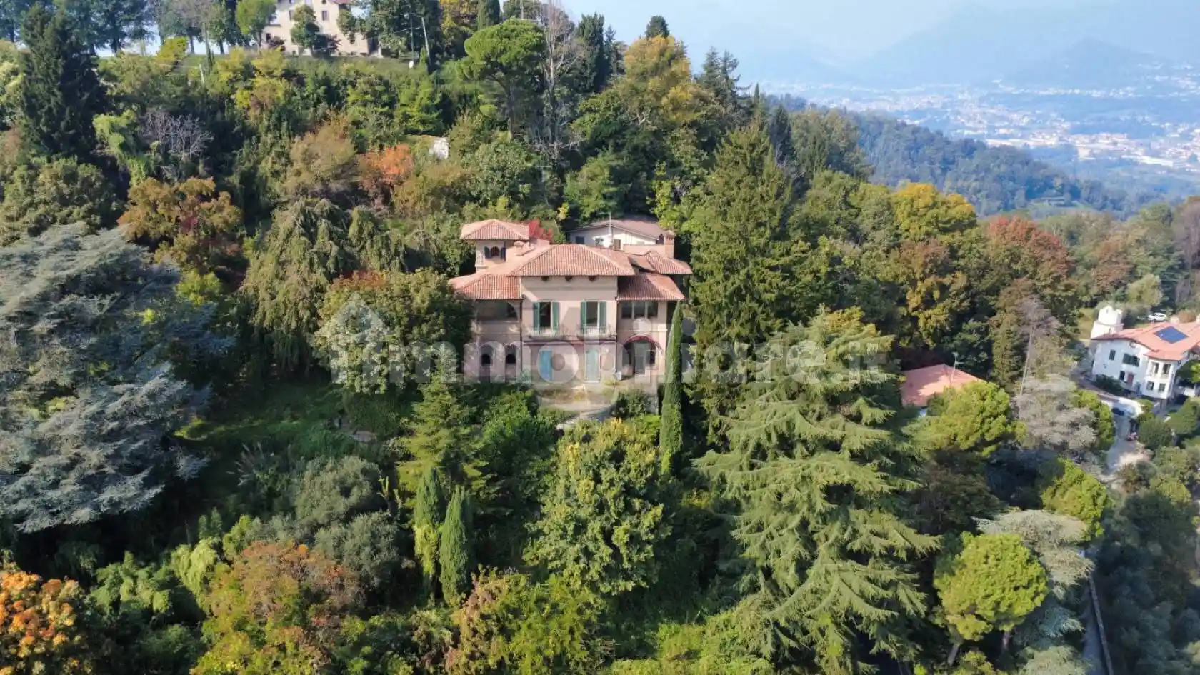 Villa in vendita a Bergamo
