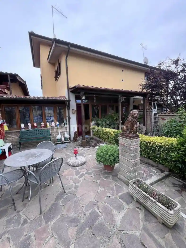Villetta a schiera in vendita a Anguillara Sabazia