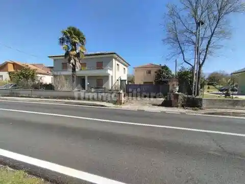 Villa in vendita a Casalvieri
