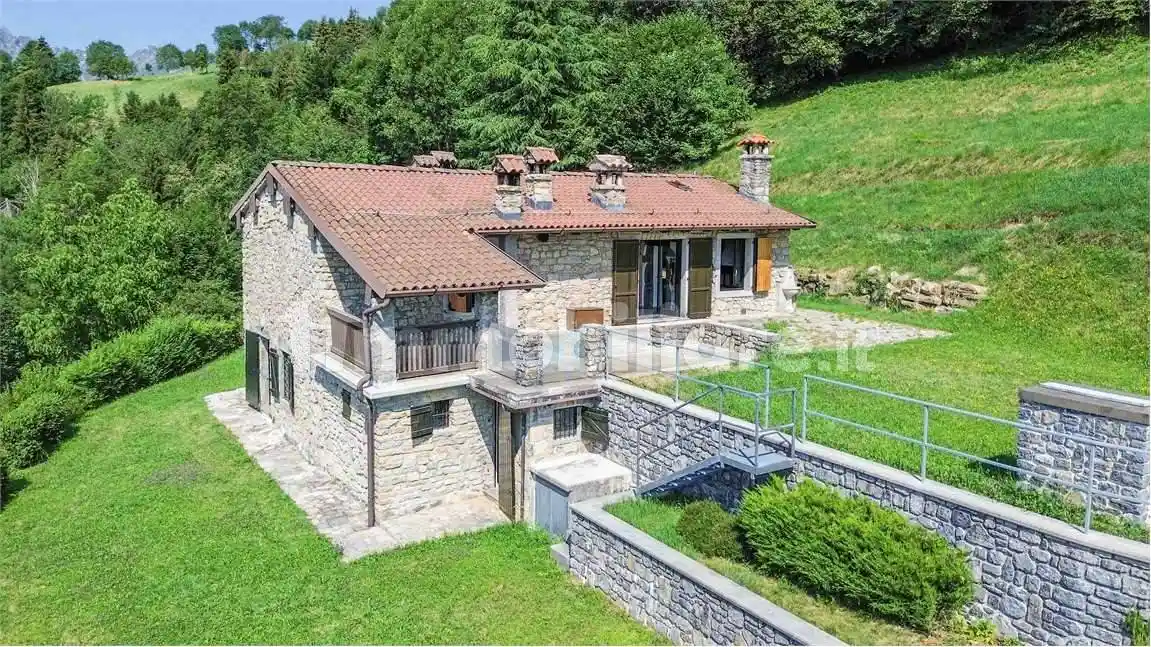 Rustico - Casale in vendita a Premolo