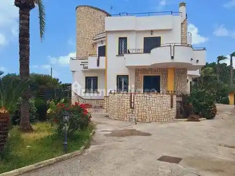 Villa in affitto a Giugliano in Campania