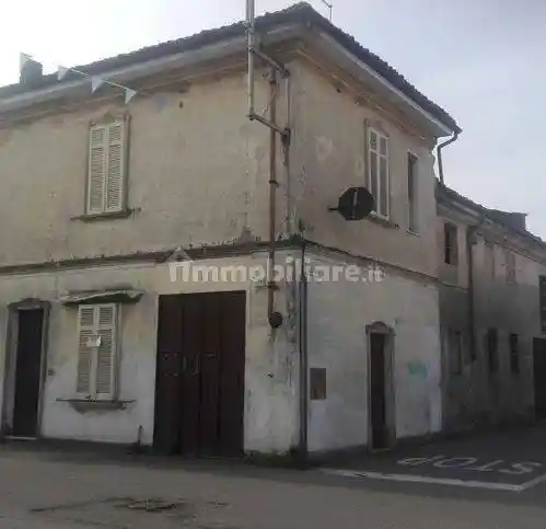Palazzo - Edificio in vendita a Tromello