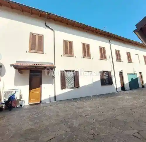 Appartamento in vendita a Sannazzaro de' Burgondi