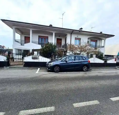 Appartamento in vendita a Dorno