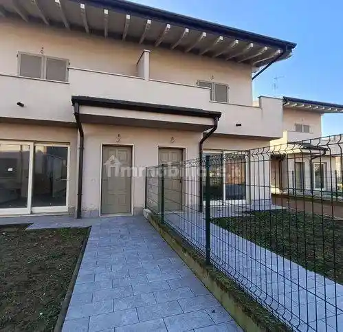 Casa indipendente in vendita a Pieve del Cairo