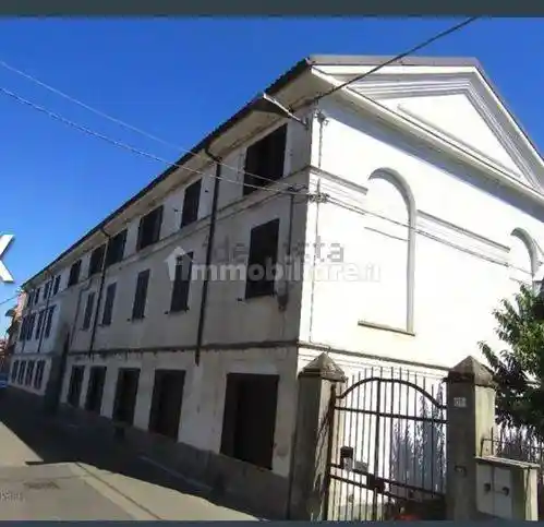 Appartamento in vendita a Sannazzaro de' Burgondi