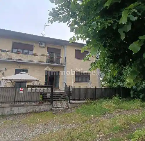 Appartamento in vendita a Sannazzaro de' Burgondi