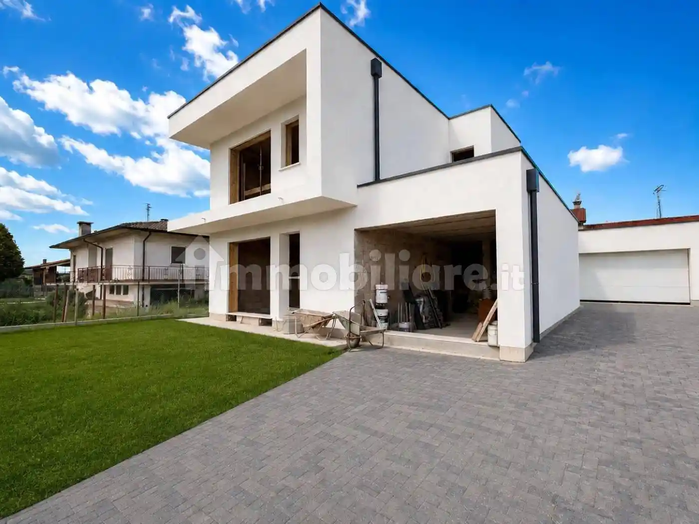 Villa in vendita a Olgiate Comasco