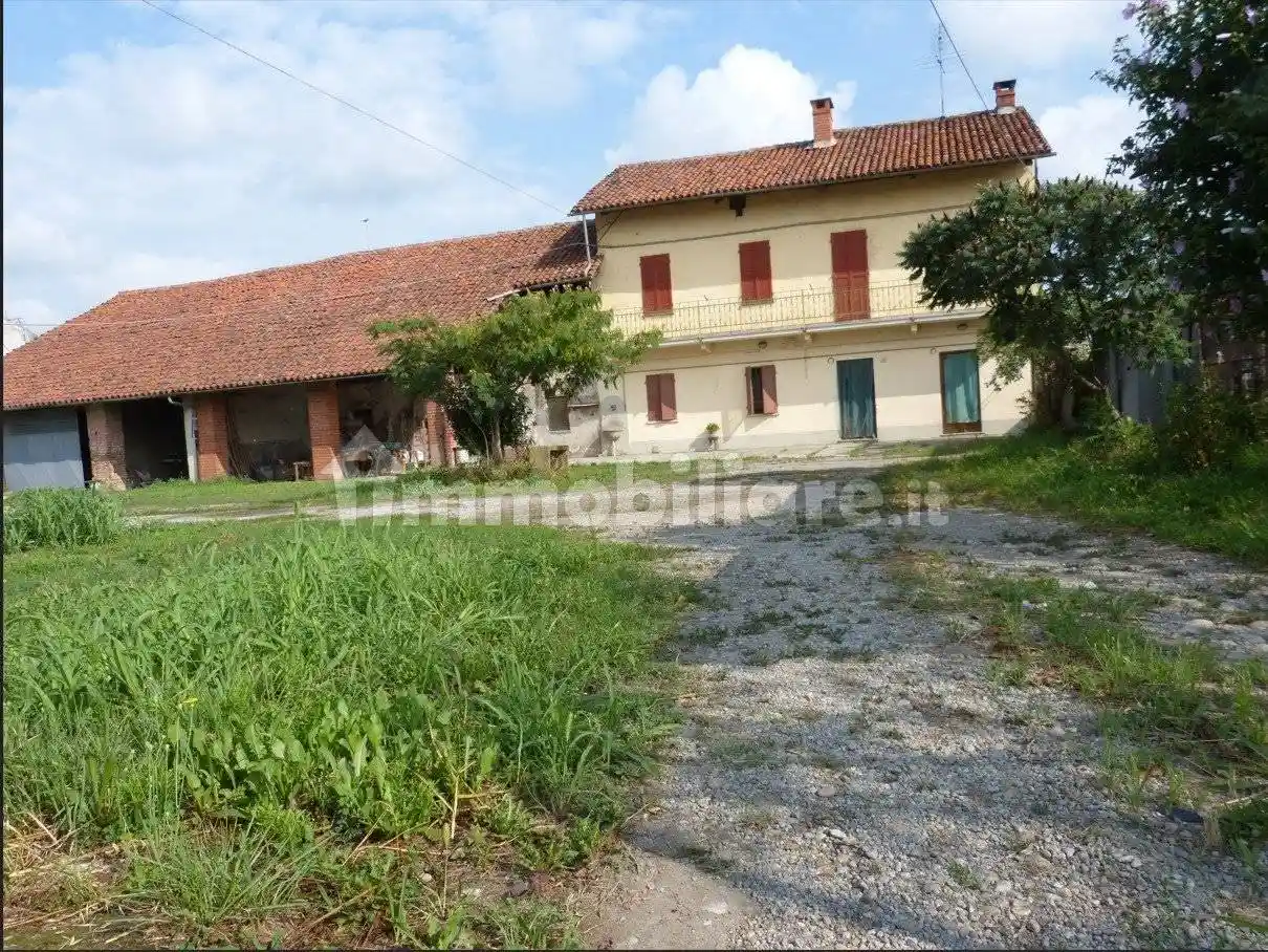 Rustico - Casale in vendita a Fossano