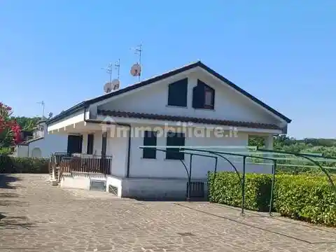 Villa in vendita a Fondi