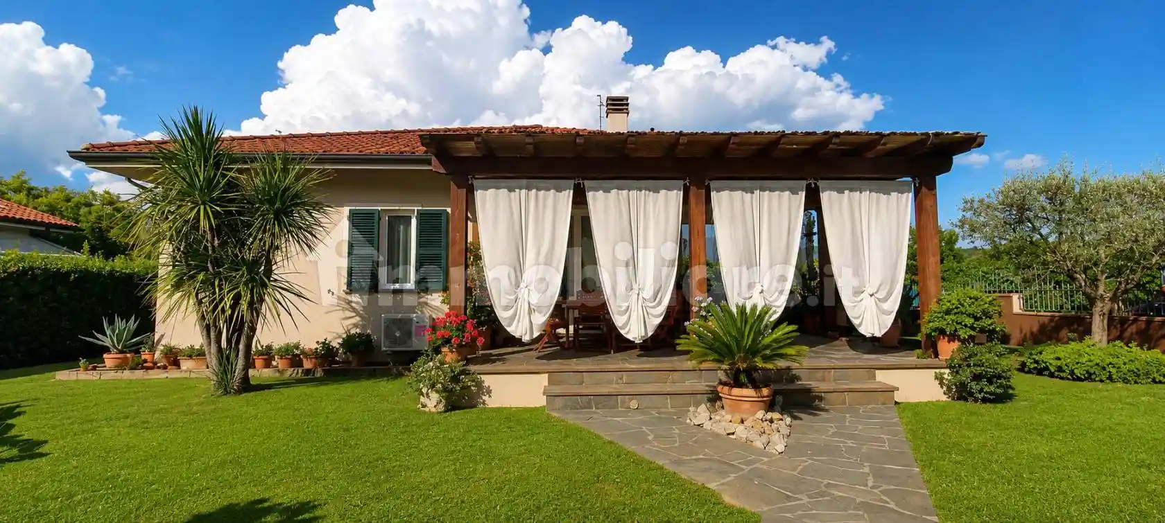 Villa in vendita a Camaiore