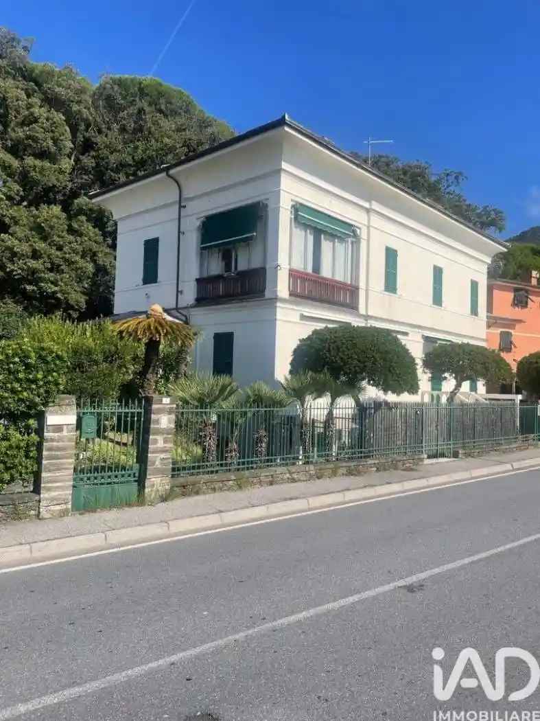 Appartamento in affitto a Arenzano