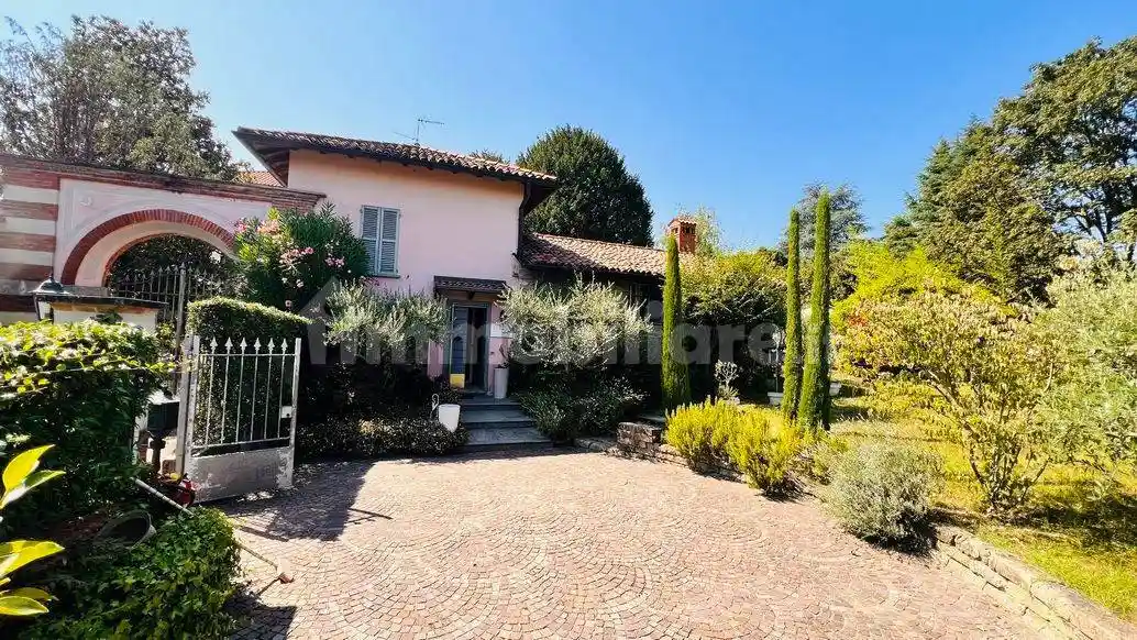 Villa in vendita a Missaglia