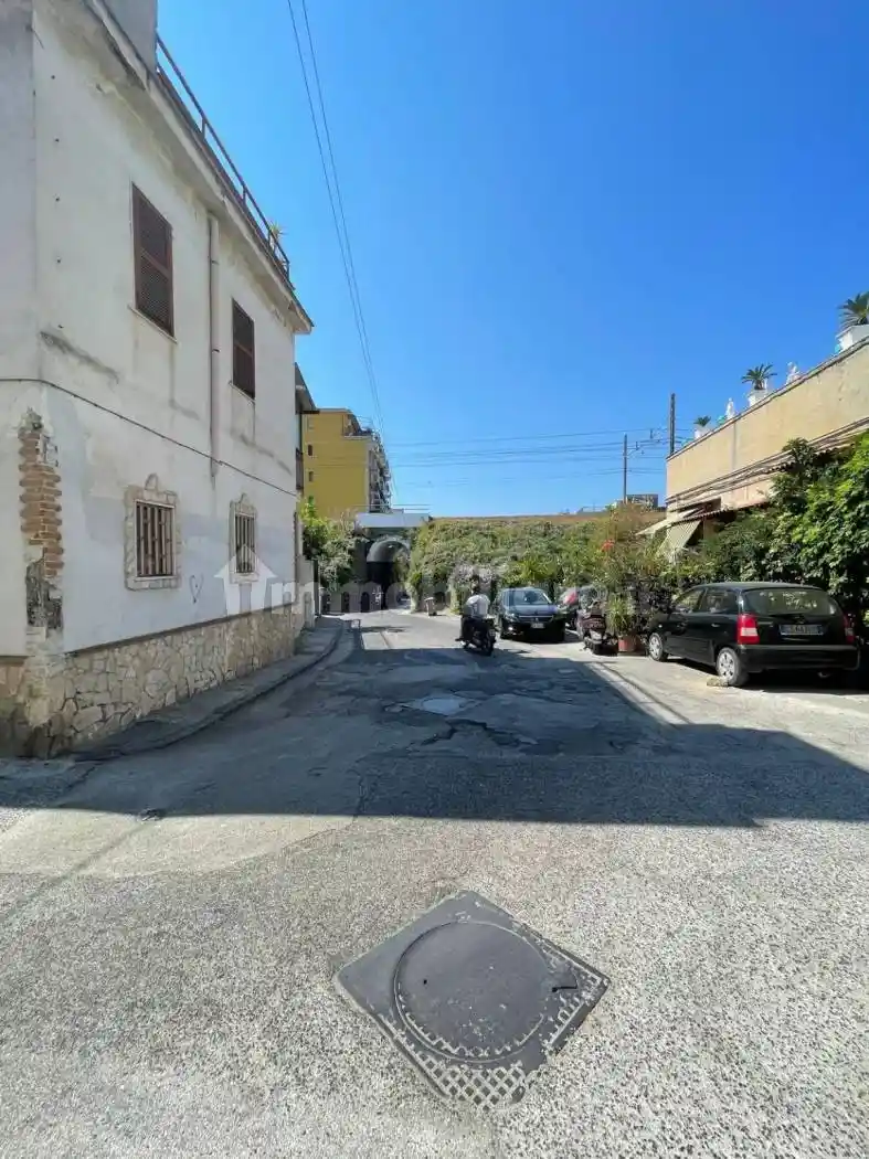 Appartamento in affitto a Napoli