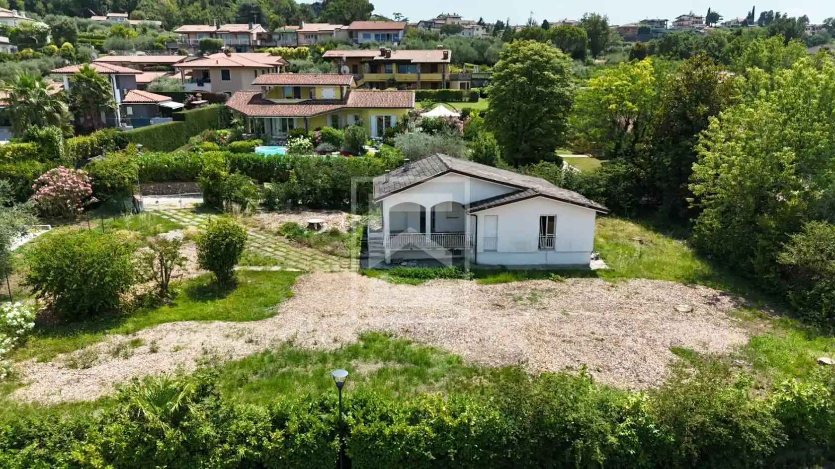 Villa in vendita a Manerba del Garda