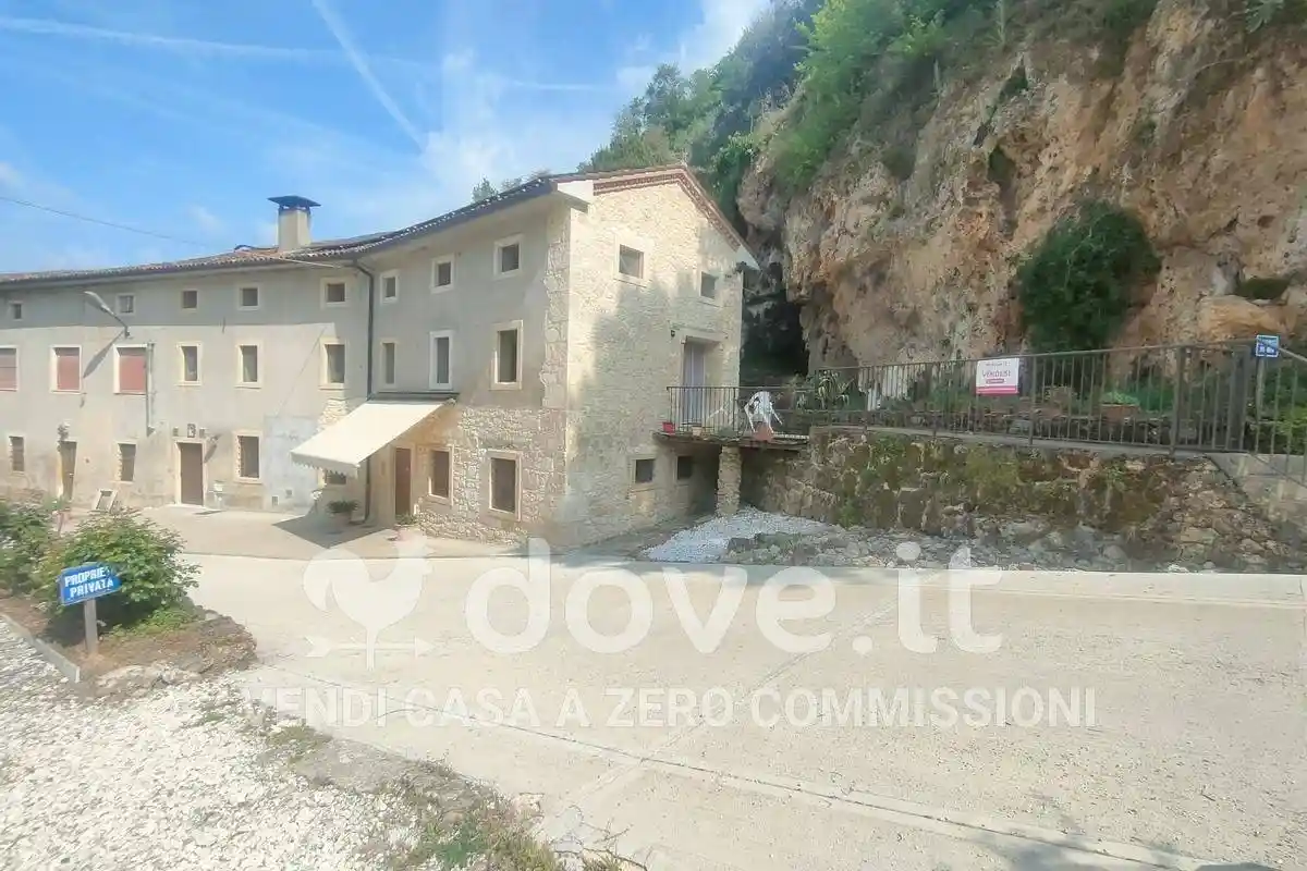 Villa in vendita a Villaga