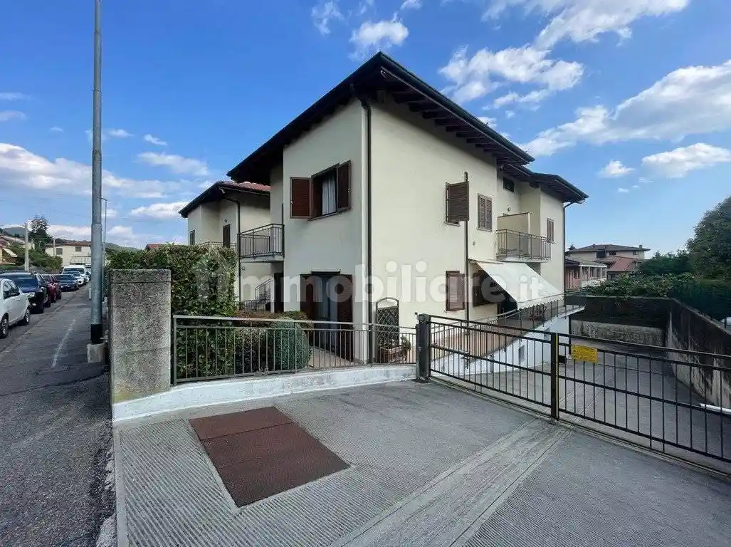 Appartamento in vendita a Cenate Sotto