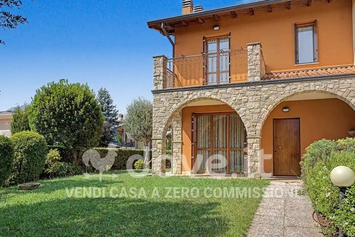 Villa in vendita a Calvagese della Riviera