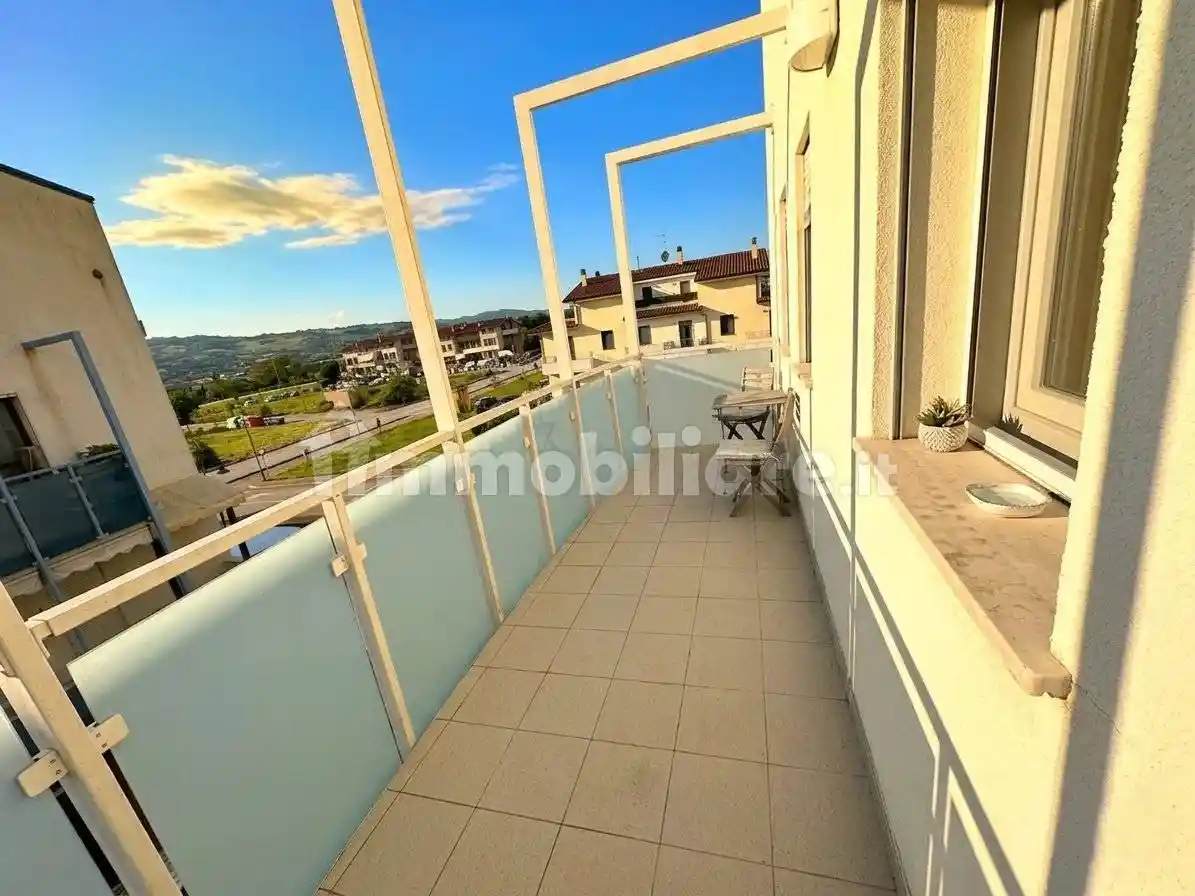 Appartamento in vendita a Montelabbate
