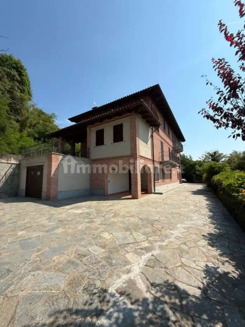 Villa in affitto a Robella