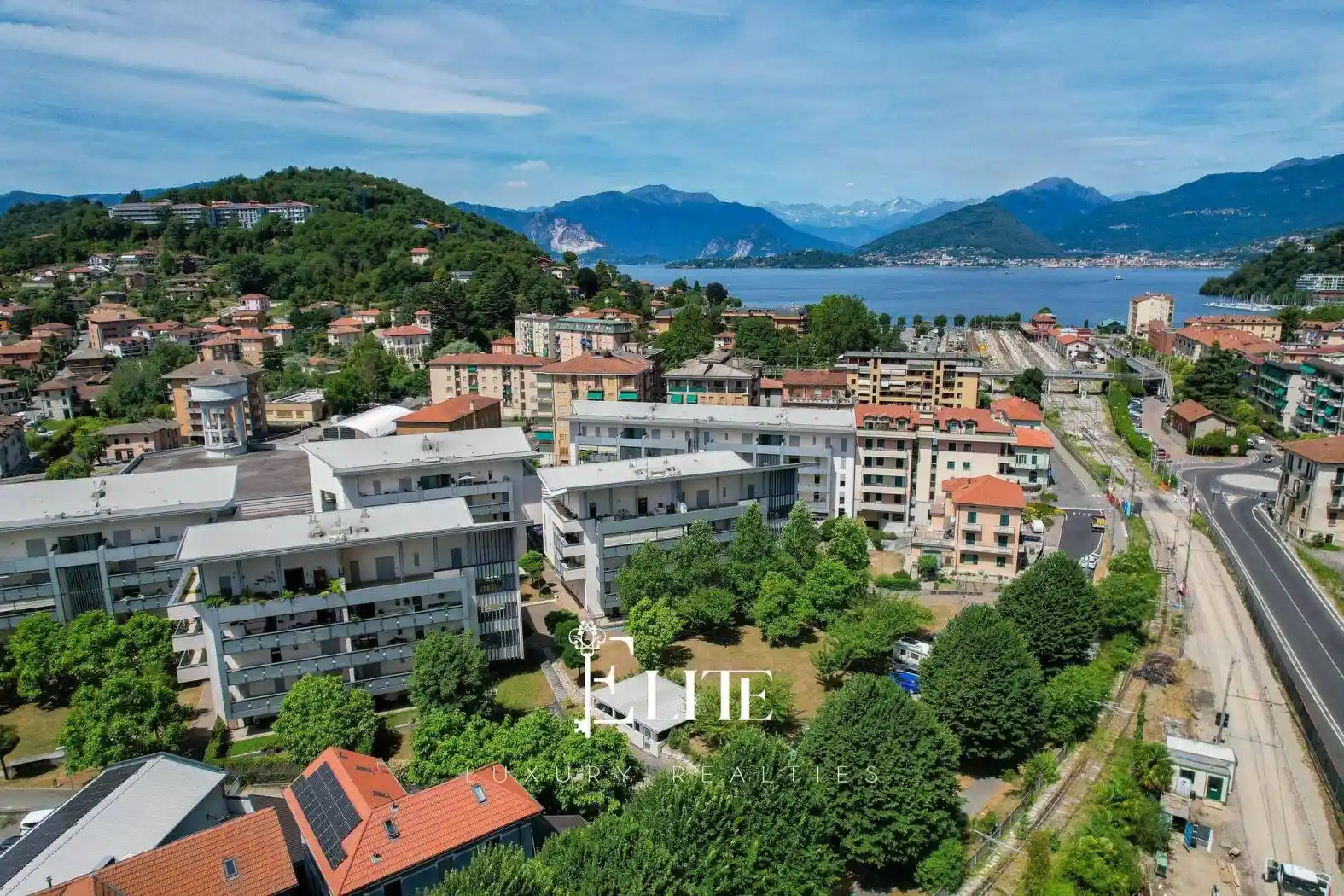 Appartamento in vendita a Laveno-Mombello