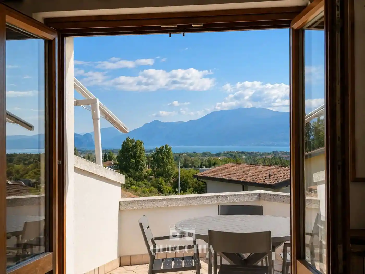 Villa in vendita a Soiano del Lago