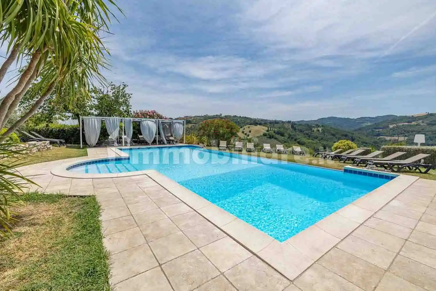 Villa in vendita a Montefiore Conca