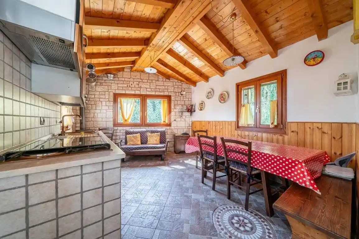 Rustico - Casale in vendita a Bosco Chiesanuova