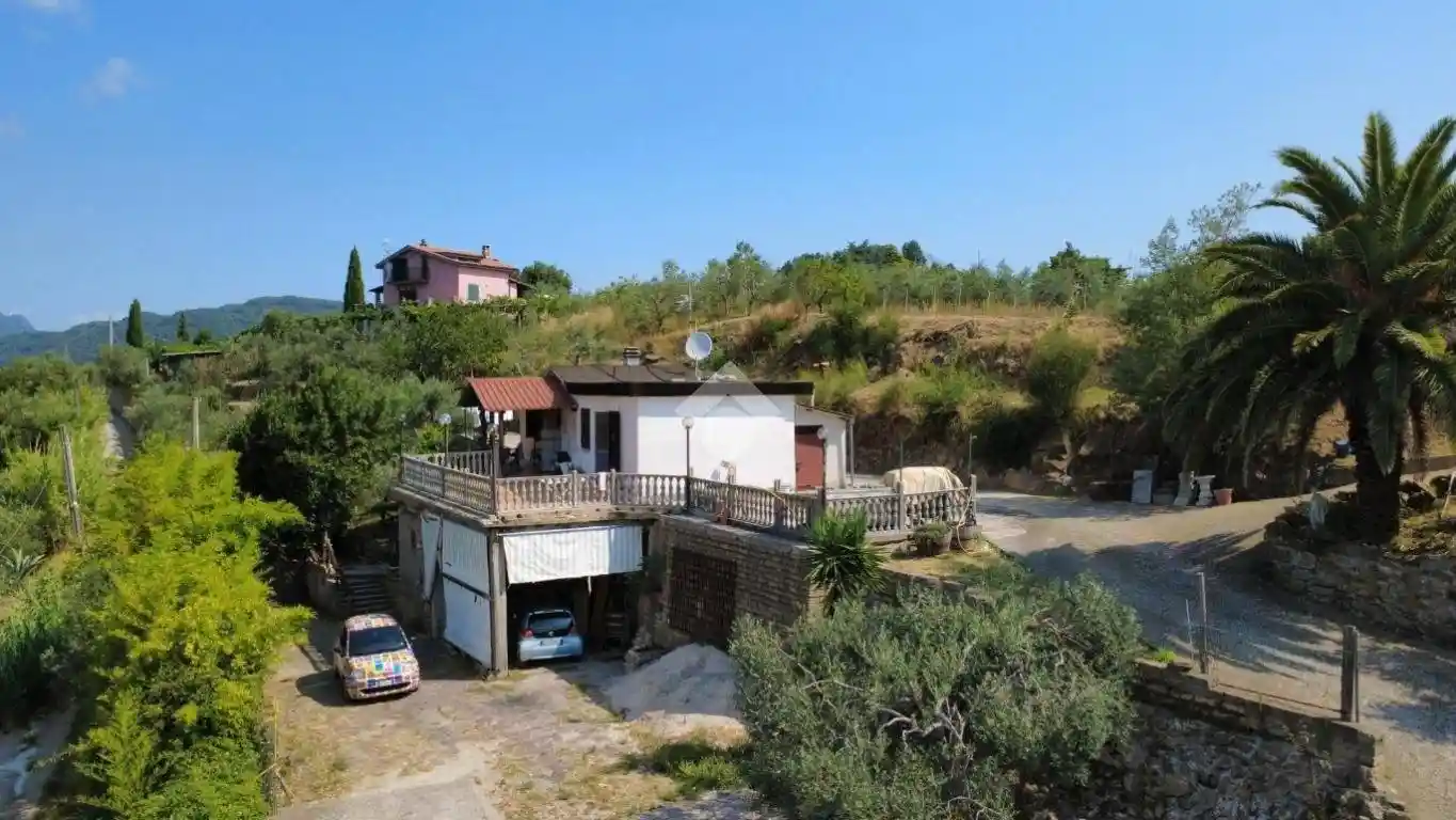 Casa indipendente in vendita a Genazzano